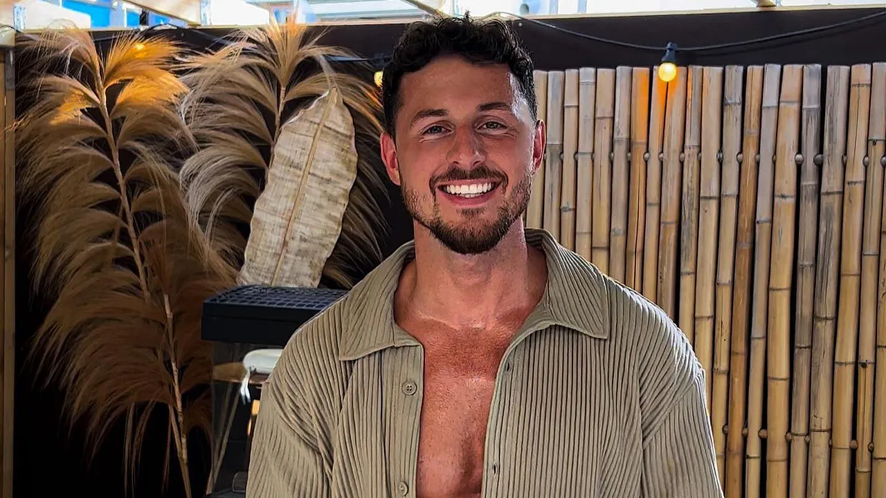 Jannik Kontalis: Zwischen TV-Ruhm, Liebe und einem Schritt in die Politik