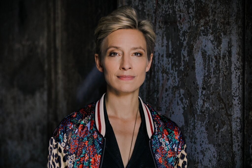 Sandra Borgmann: Ein Blick auf ihre Karriere, Erfolge und ihren Weg Sandra Borgmann: Ein Blick auf ihre Karriere, Erfolge und ihren Weg