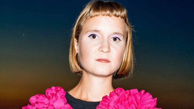 Caroline Wahl: Wie eine junge Autorin die deutsche Literaturszene veränderte