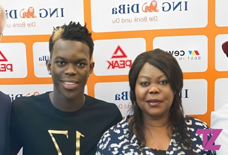Fatou Schröder: Wer ist die Mutter von Dennis Schröder? Fatou Schröder: Wer ist die Mutter von Dennis Schröder?