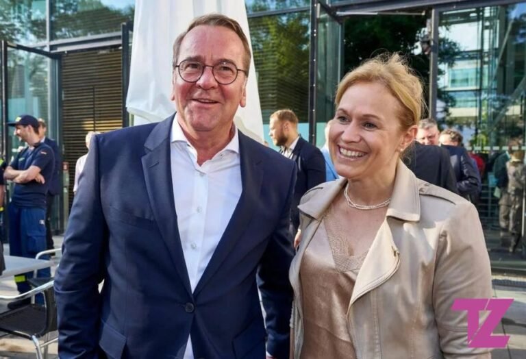 Julia Schwanholz Kinder: Hat die Ehefrau von Boris Pistorius Nachwuchs? Julia Schwanholz Kinder: Hat die Ehefrau von Boris Pistorius Nachwuchs?